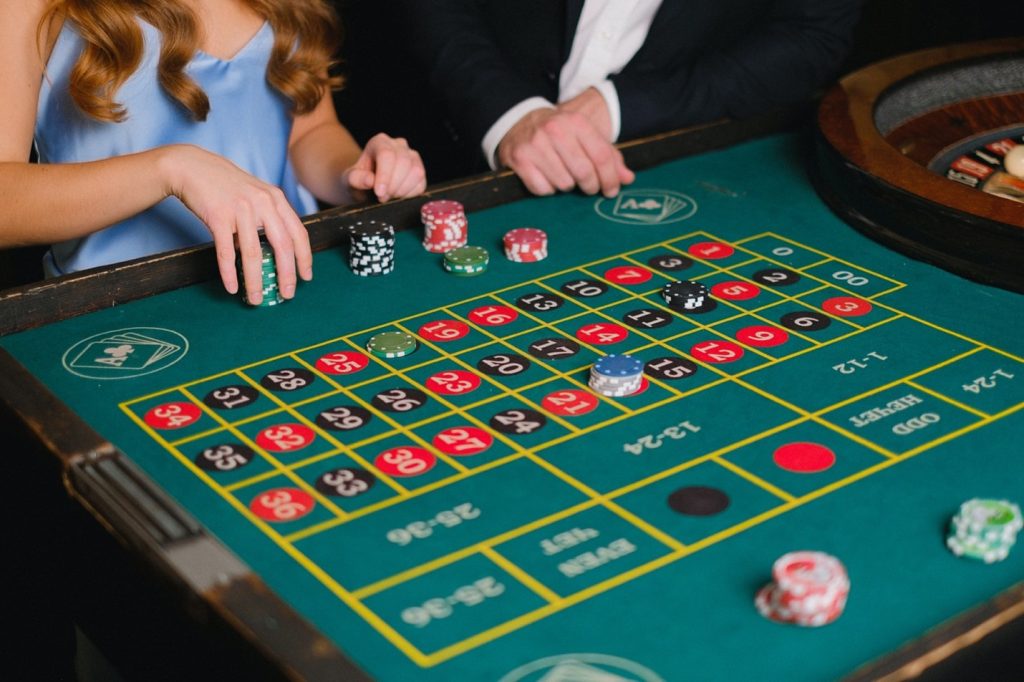 Advantages of Playing Live Casino on Live Roulette Tables